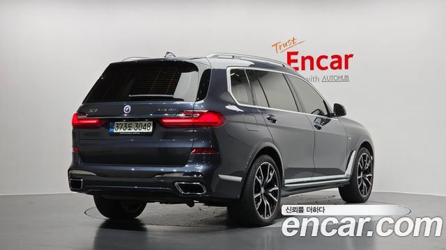BMW X7 (G07) xDrive 40i M Sport 6STR 2022 — фото 2