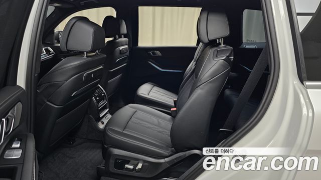 BMW X7 (G07) xDrive 40i M Sport 6STR 2025 — фото 12