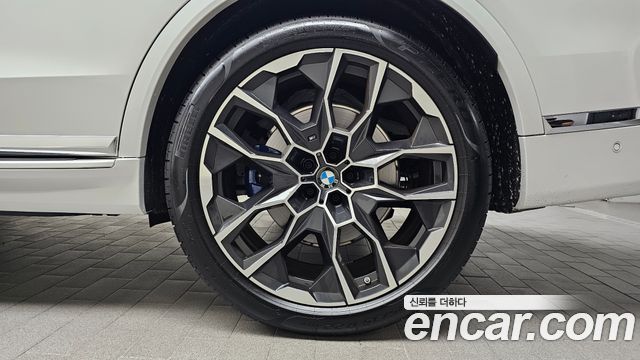 BMW X7 (G07) xDrive 40i M Sport 6STR 2025 — фото 21