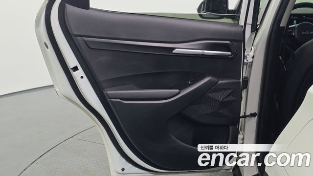 Kia Seltos Gasoline 2.0 2WD Prestige 2024 — фото 25