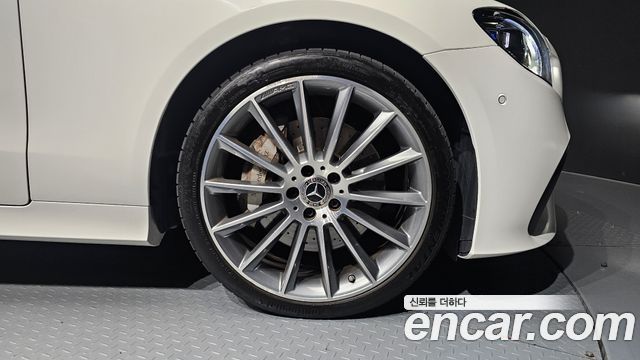 Mercedes-Benz E-Class (W213) E450 4MATIC Coupe 2021 — фото 21