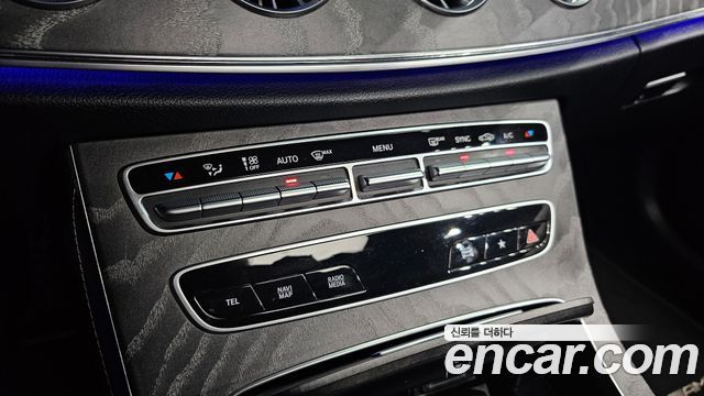 Mercedes-Benz E-Class (W213) E450 4MATIC Coupe 2021 — фото 36