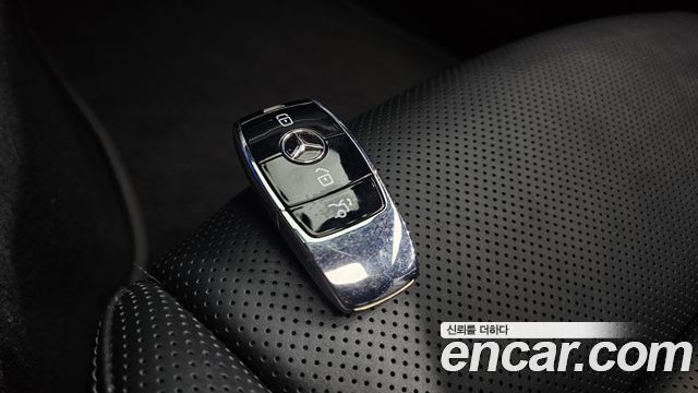 Mercedes-Benz E-Class (W213) E450 4MATIC Coupe 2021 — фото 38