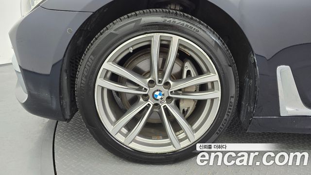 BMW 7 Series (G11) 740Li xDrive M Sport Package 2017 — фото 5