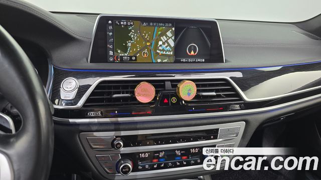 BMW 7 Series (G11) 740Li xDrive M Sport Package 2017 — фото 12
