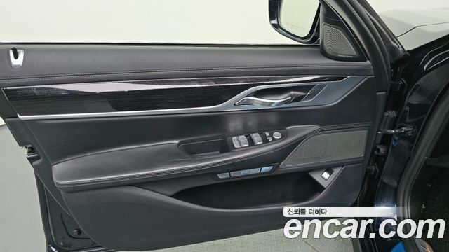 BMW 7 Series (G11) 740Li xDrive M Sport Package 2017 — фото 24