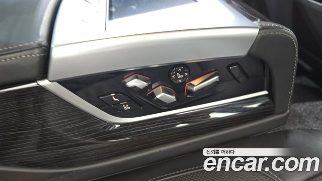 BMW 7 Series (G11) 740Li xDrive M Sport Package 2017 — фото 30