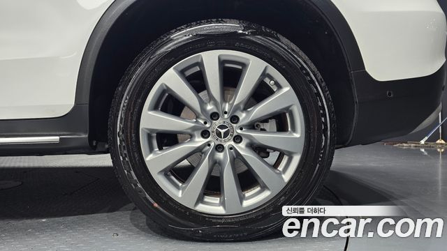 Mercedes-Benz GLC-Class (X253) GLC350e 4MATIC Premium 2019 — фото 21