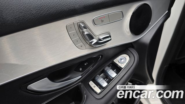 Mercedes-Benz GLC-Class (X253) GLC350e 4MATIC Premium 2019 — фото 27