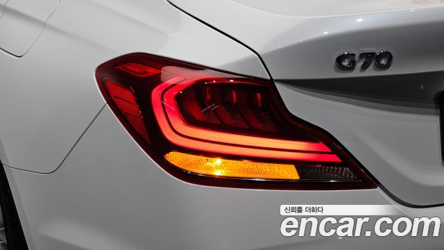 Genesis G70 2.0T AWD Elite 2019 — фото 23