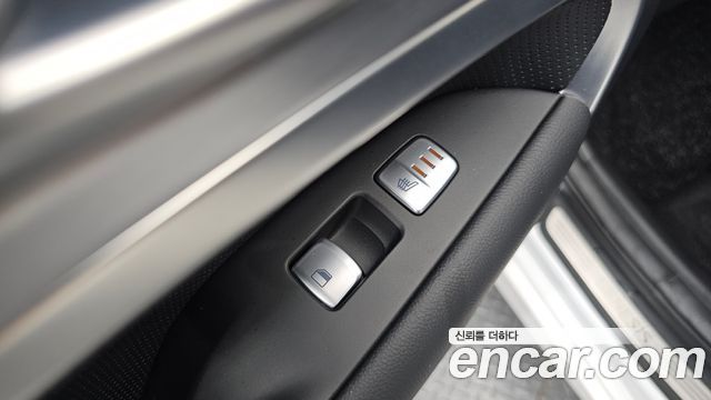 Genesis G70 2.0T AWD Elite 2019 — фото 28