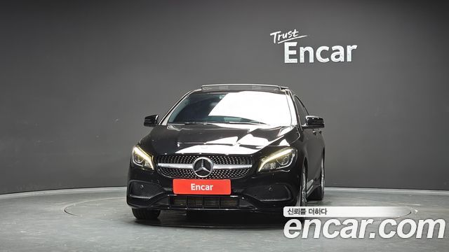 Mercedes-Benz CLA-Class (C117) CLA220 AMG Line 2018 — фото 3