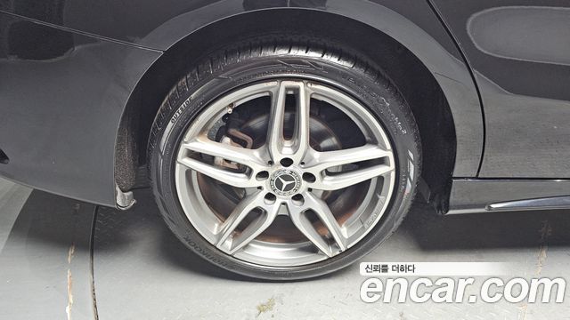 Mercedes-Benz CLA-Class (C117) CLA220 AMG Line 2018 — фото 5