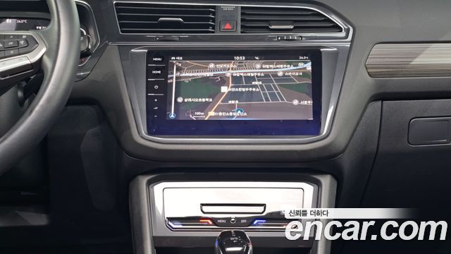 Volkswagen Tiguan Allspace 2.0 TSI Prestige 2023 — фото 14