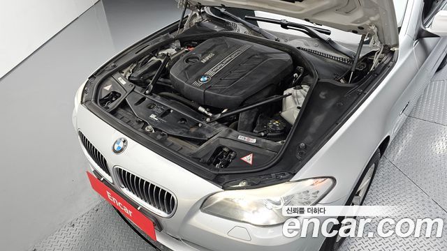 BMW 5 Series (F10) 520d 2013 — фото 6