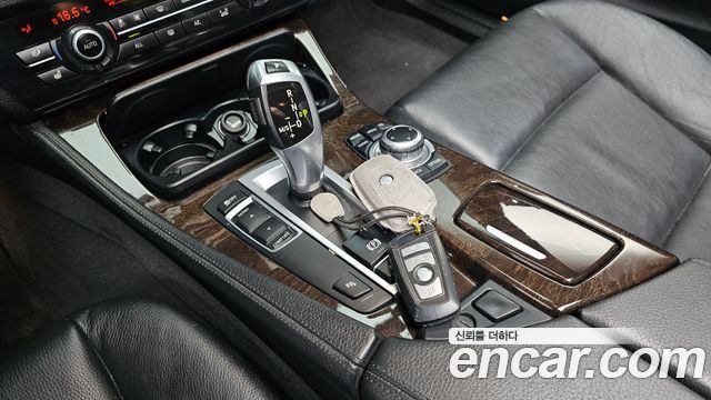 BMW 5 Series (F10) 520d 2013 — фото 9