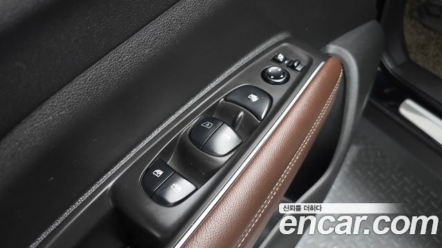 Renault Korea QM6 Gasoline 2WD RE Signature 2019 — фото 28