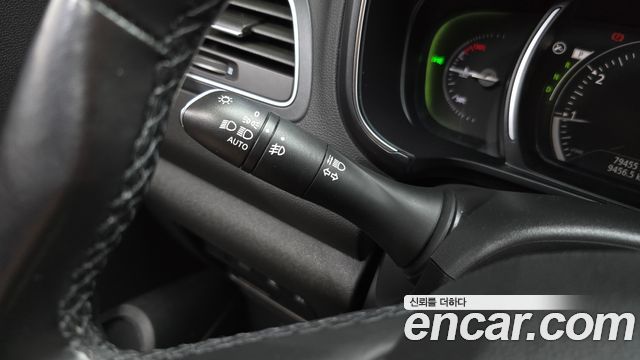 Renault Korea QM6 Gasoline 2WD RE Signature 2019 — фото 29