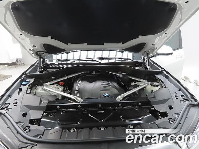 BMW X5 (G05) xDrive 40i M Sport 2025 — фото 8
