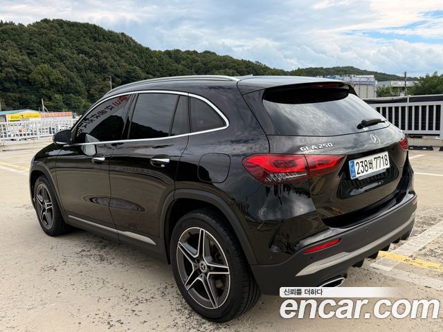 Mercedes-Benz GLA-Class (H247) GLA250 4MATIC 2020 — фото 2