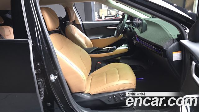 Kia EV6 Long Range Earth 2022 — фото 11