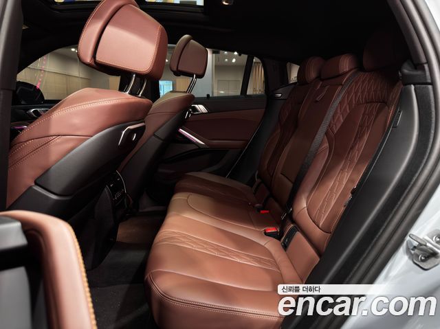 BMW X6 (G06) xDrive40i M Sport 2026 — фото 9