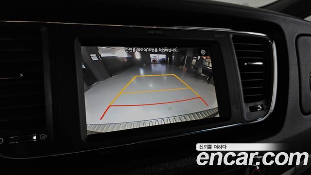Kia Carnival 9-Seater Prstige 2019 — фото 15
