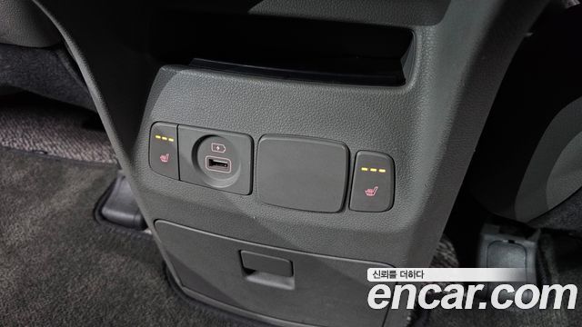 Kia Carnival 9-Seater Prstige 2019 — фото 18
