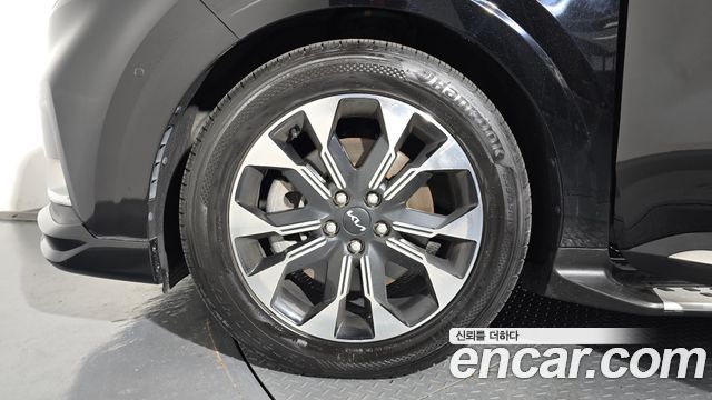Kia Carnival (IV) Gasoline 9-seater Limousine(Special vehicle) 2023 — фото 5