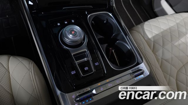 Kia Carnival (IV) Gasoline 9-seater Limousine(Special vehicle) 2023 — фото 9