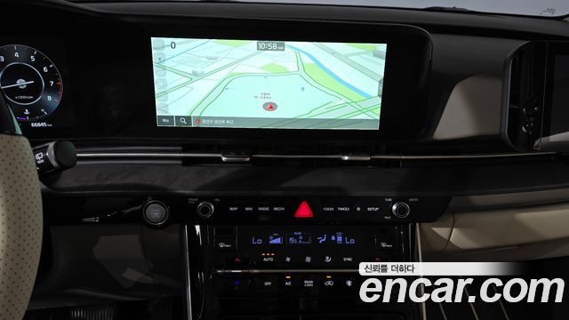 Kia Carnival (IV) Gasoline 9-seater Limousine(Special vehicle) 2023 — фото 13