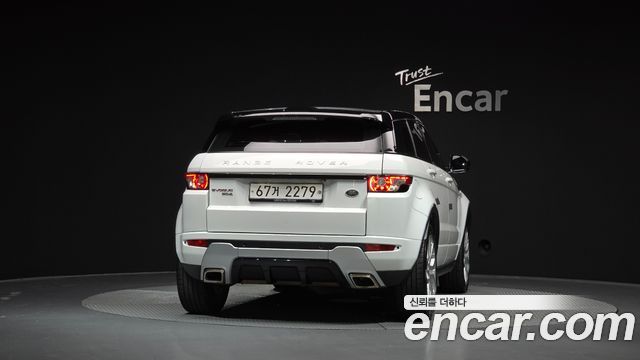 Land Rover Range Rover Evoque 2.2 SD4 Dynamic 2015 — фото 4