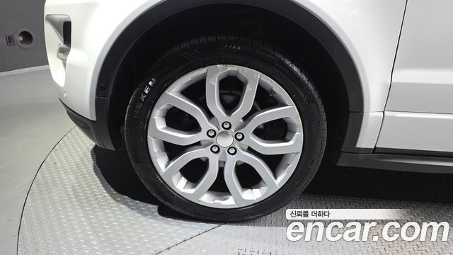 Land Rover Range Rover Evoque 2.2 SD4 Dynamic 2015 — фото 5