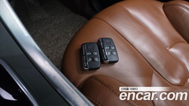 Land Rover Range Rover Evoque 2.2 SD4 Dynamic 2015 — фото 17