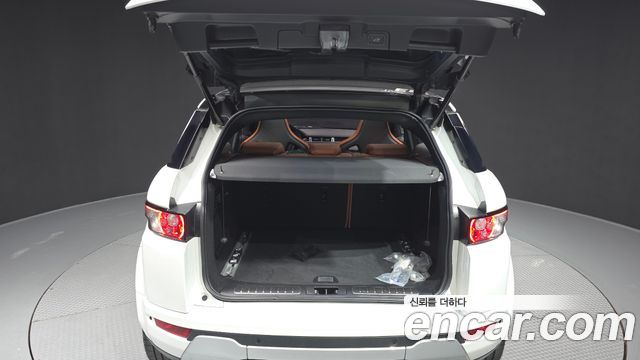 Land Rover Range Rover Evoque 2.2 SD4 Dynamic 2015 — фото 20