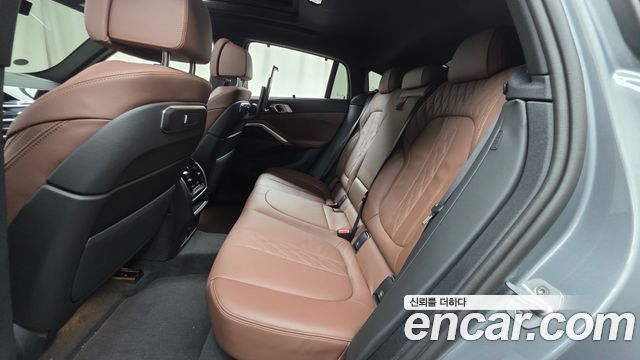 BMW X6 (G06) xDrive40i M Sport 2025 — фото 12