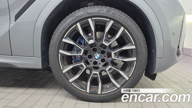 BMW X6 (G06) xDrive40i M Sport 2025 — фото 21
