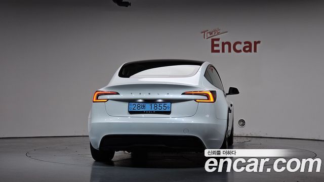 Tesla Model 3 RWD 2025 — фото 4