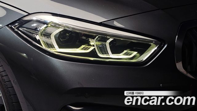 BMW 1 Series (F40) 118d Sport 2021 — фото 28