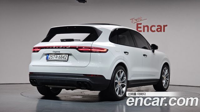 Porsche Cayenne (PO536) 3.0 PLATINUM EDITION 2023 — фото 2