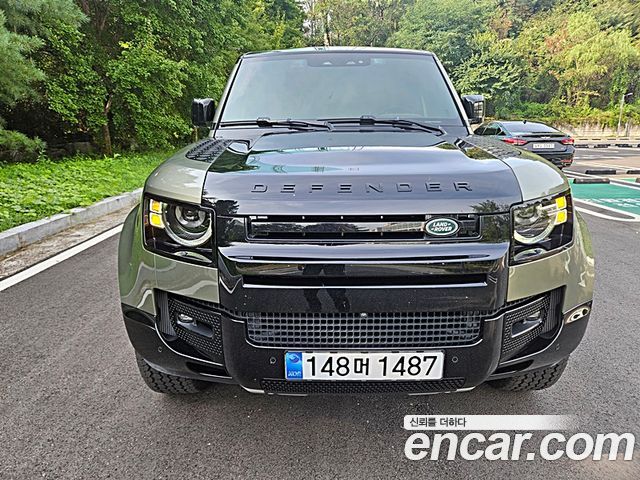 Land Rover Defender (L663) 110 P400 X