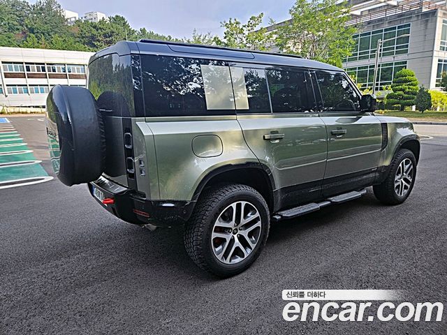Land Rover Defender (L663) 110 P400 X 2025 — фото 4