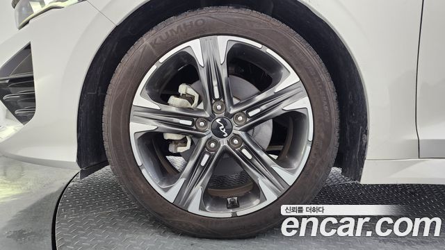 Kia K5 (III) 2.0 Noblesse 2022 — фото 5