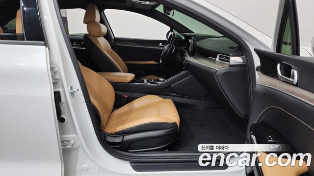 Kia K5 (III) 2.0 Noblesse 2022 — фото 11