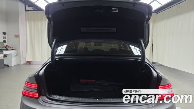 Genesis G80 (RG3) Gasoline 2.5 Turbo AWD 2024 — фото 16