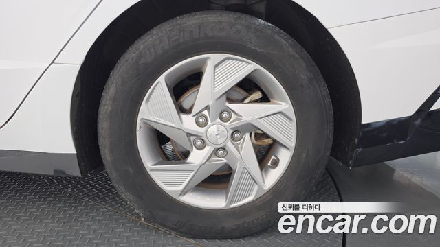 Hyundai Sonata The Edge (DN8) 2.0 LPG(Rent) Business 1 2024 — фото 21