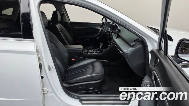 Hyundai Sonata The Edge (DN8) 2.0 LPG(Rent) Business 1 2024 — фото 26
