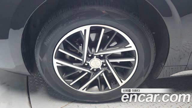 Hyundai Grandeur (IG) 3.0 LPi (Taxi) example 2022 — фото 5