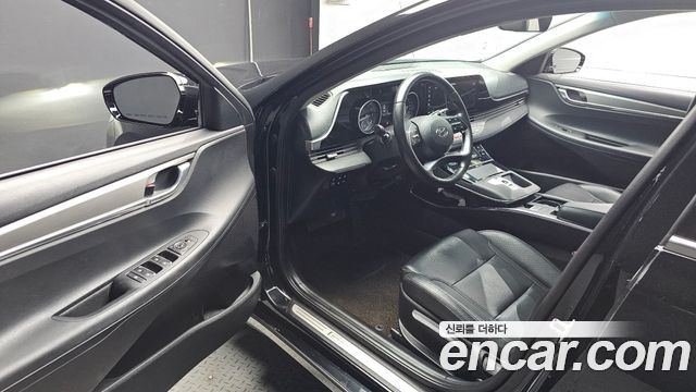 Hyundai Grandeur (IG) 3.0 LPi (Taxi) example 2022 — фото 10
