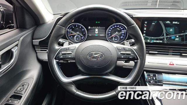 Hyundai Grandeur (IG) 3.0 LPi (Taxi) example 2022 — фото 12